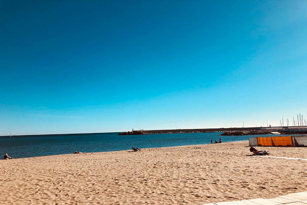 Bonito Apartamento Junto A Playa Centro Фуэнхирола Экстерьер фото